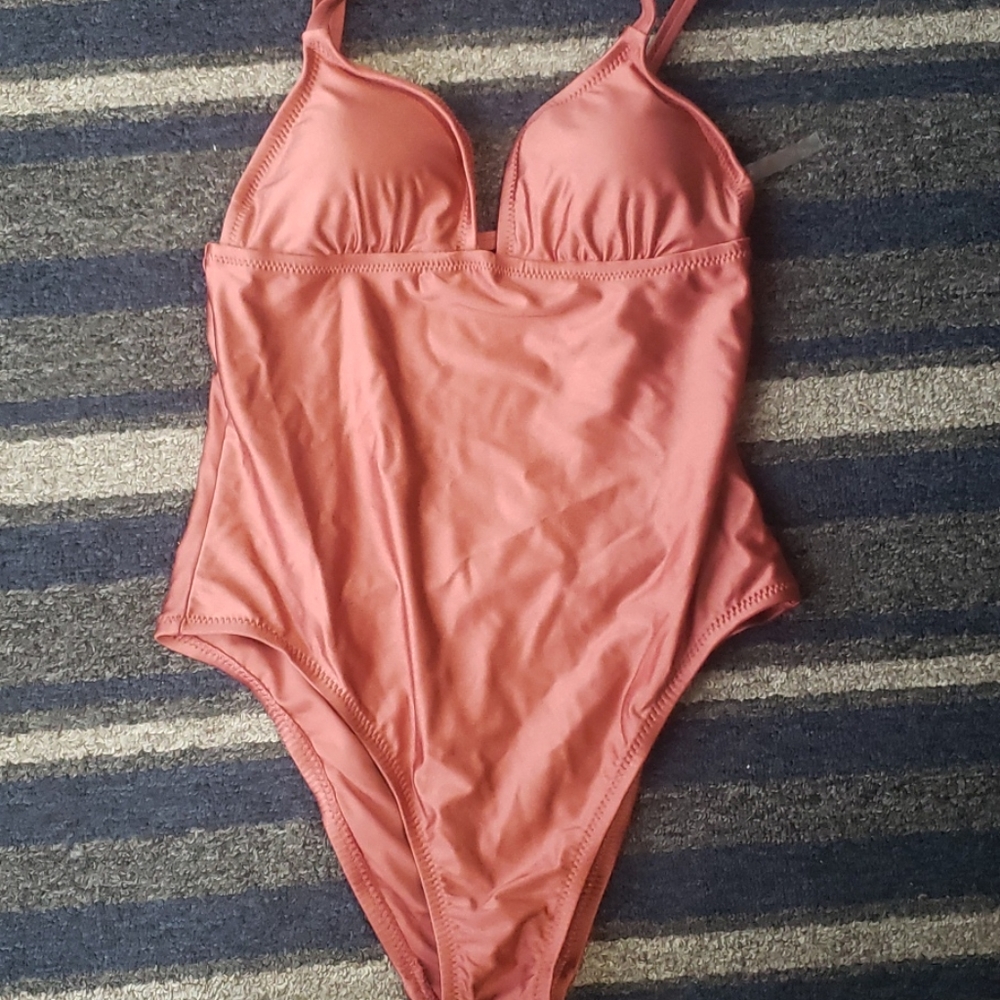 Women's bathing suit